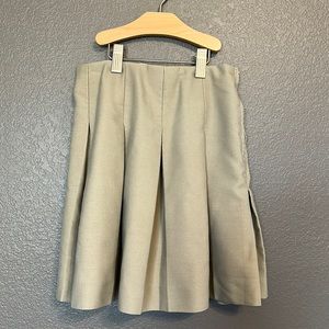 *LAST CHANCE* Girls pleated school uniform skirt